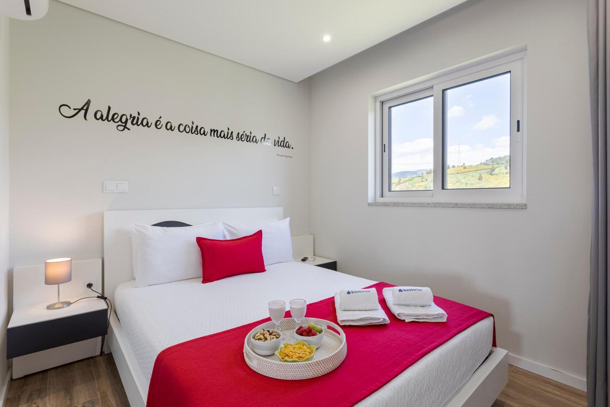 Spacious Villa Pool & Douro View By Host Wise Santa Marinha do Zêzere Exterior photo