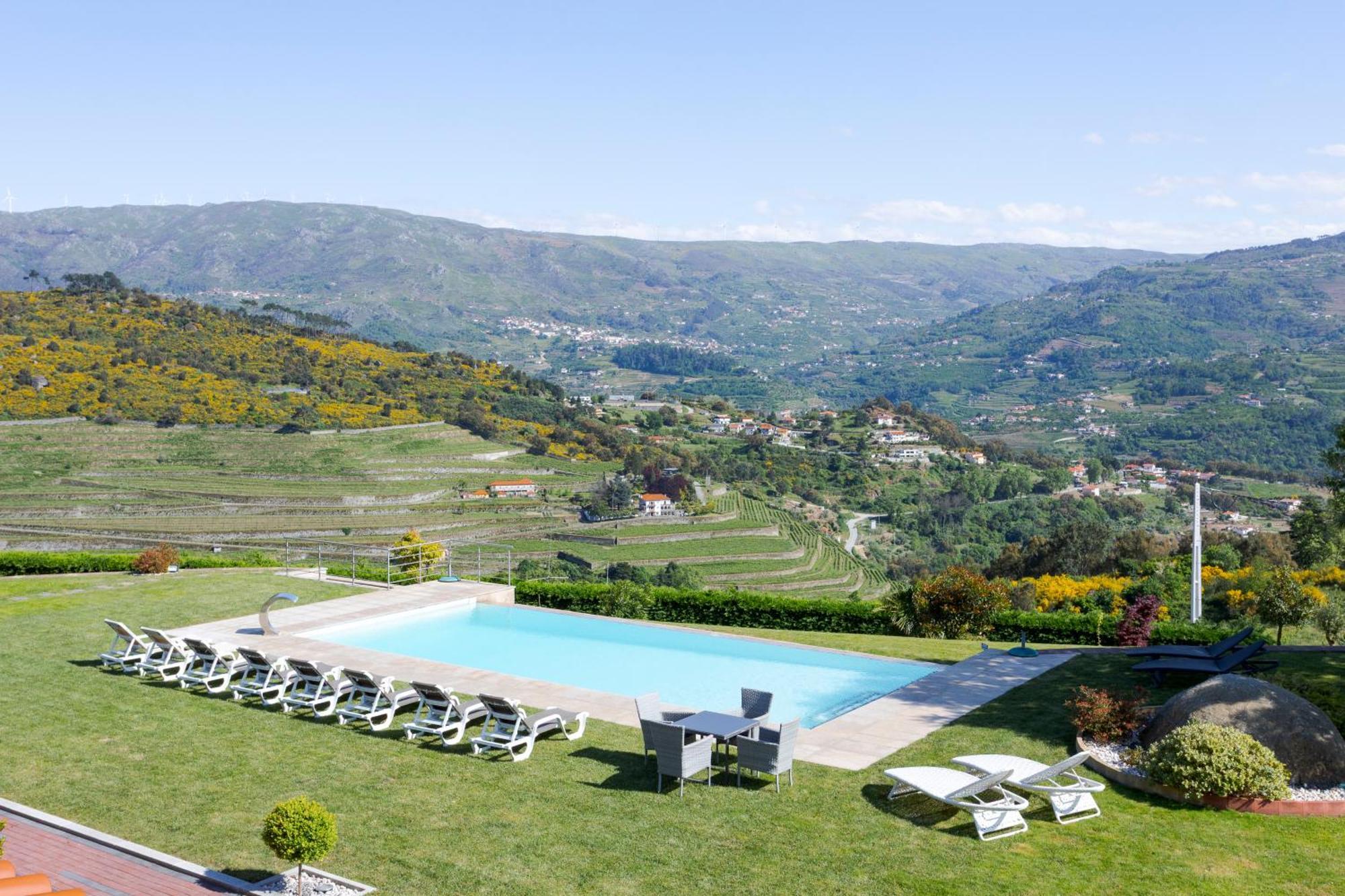 Spacious Villa Pool & Douro View By Host Wise Santa Marinha do Zêzere Exterior photo