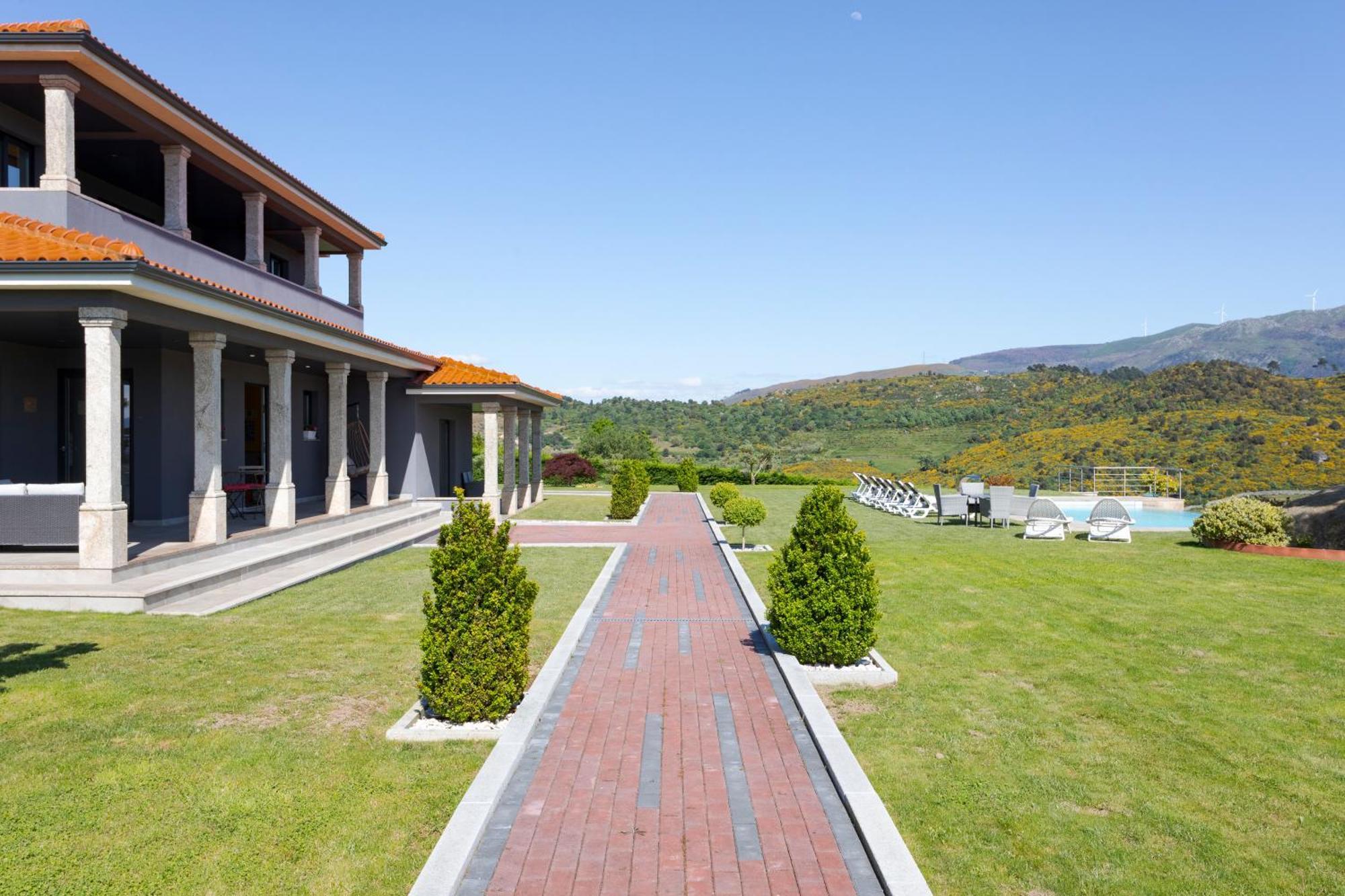 Spacious Villa Pool & Douro View By Host Wise Santa Marinha do Zêzere Exterior photo