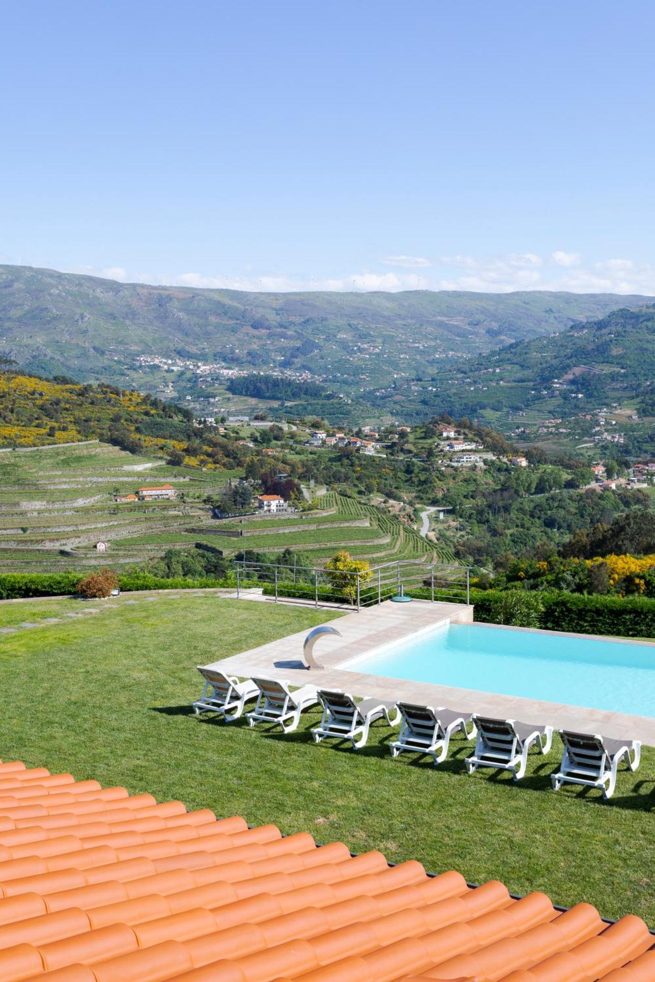 Spacious Villa Pool & Douro View By Host Wise Santa Marinha do Zêzere Exterior photo