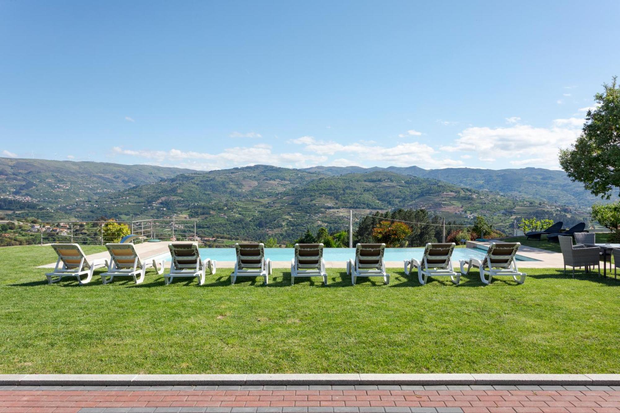 Spacious Villa Pool & Douro View By Host Wise Santa Marinha do Zêzere Exterior photo